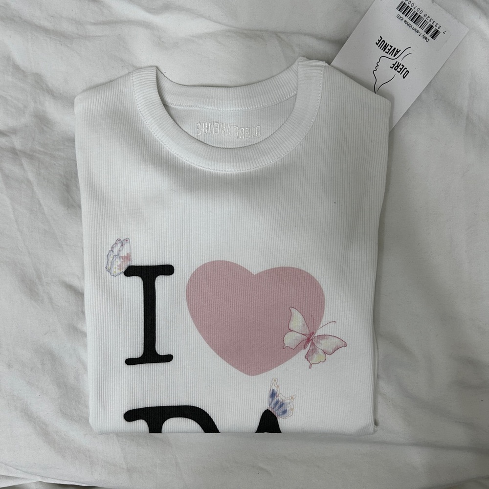 I 🩷 DA exclusive nyc pop up tee xxs